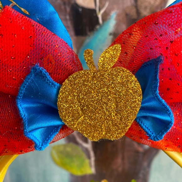 DISNEY PRINCESS 💙"SNOW WHITE"❤️ MINNIE MOUSE EARS QUILTED HEADBAND 🌟EUC🌟 - Picture 5 of 16